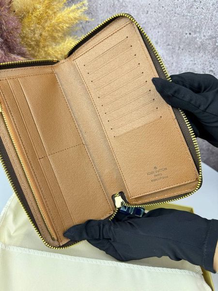 Модель в стилі Louis Vuitton Brown W0016 фото