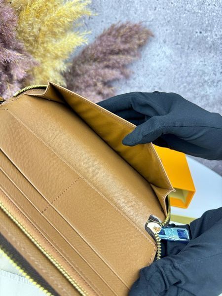 Модель в стилі Louis Vuitton Brown W0016 фото