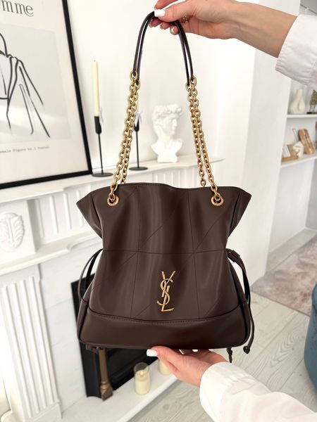 Модель в стилі  Yves Saint Laurent Jamie Chocolate Gold 30см P5069 фото