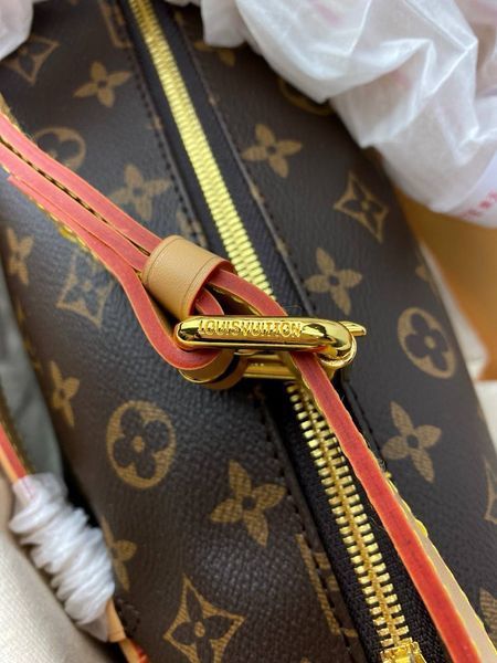 Модель в стилі Louis Vuitton Bumbag Brown 30 см P1008 фото
