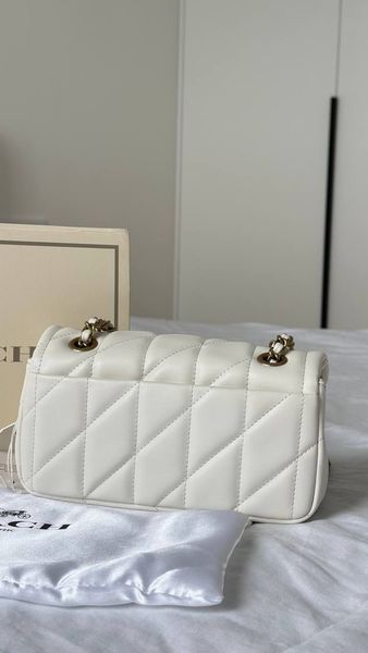 Модель в стилі Coach Milk 20 137-2 фото