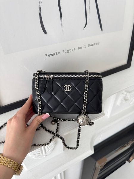 Модель в стилі Chanel Black Silver P10143 фото
