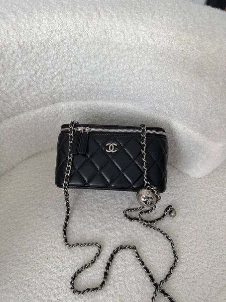 Модель в стилі Chanel Black Silver P10143 фото
