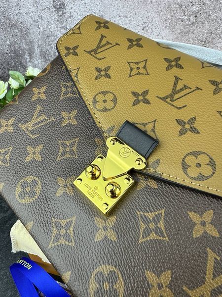 Модель в стилі Louis Vuitton Pochette Metis Brown P1023 фото