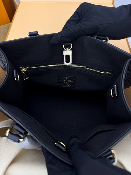 Модель в стилі Louis Vuitton Onthego PM Black 25см  P1044 фото