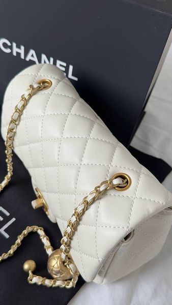 Модель в стилі Chanel Milk Gold 20см 148-1 фото