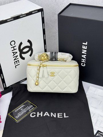 Модель в стилі Chanel Milk 17 см P10069 фото
