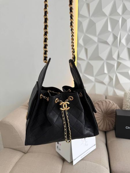 Модель в стилі Chanel Black Gold Texture P10141 фото