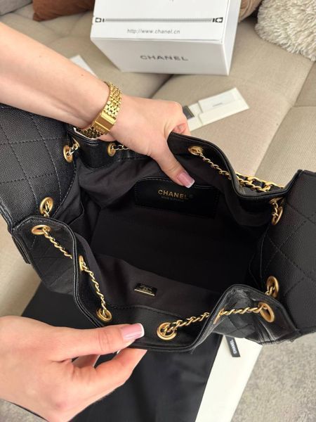Модель в стилі Chanel Black Gold Texture P10141 фото