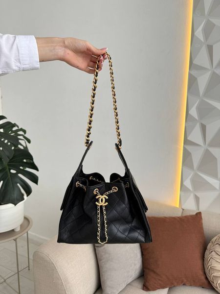 Модель в стилі Chanel Black Gold Texture P10141 фото