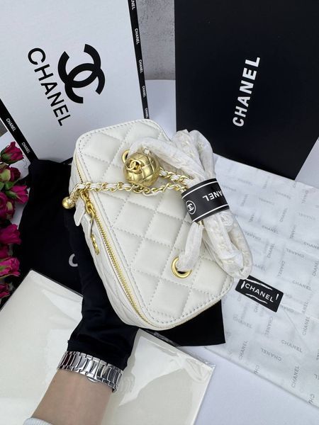 Модель в стилі Chanel Milk 17 см P10069 фото