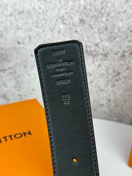 Модель в стилі Louis Vuitton Gold  R0014 фото