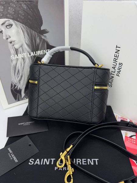 Сумка в стилі Yves Saint Laurent Gaby vanity Black/Gold P5037 фото