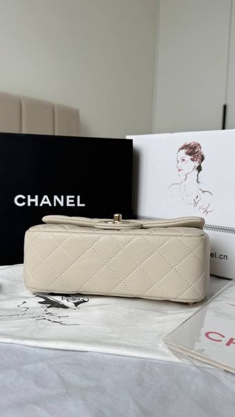Модель в стилі Chanel Beige Gold 20см 149-1 фото