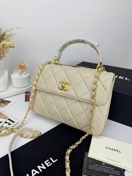 Модель в стилі Chanel Beige P10120 фото