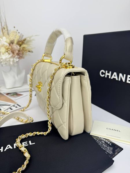 Модель в стилі Chanel Beige P10120 фото