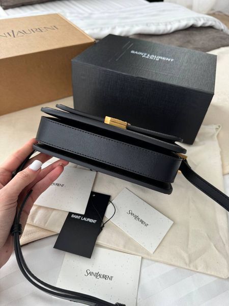 Модель в стилі Yves Saint Laurent Solferino Black Gold 20см P5021 фото