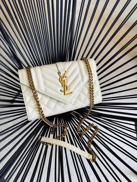 Сумка в стилі Yves Saint Laurent Envelope Milk Gold P5047 фото