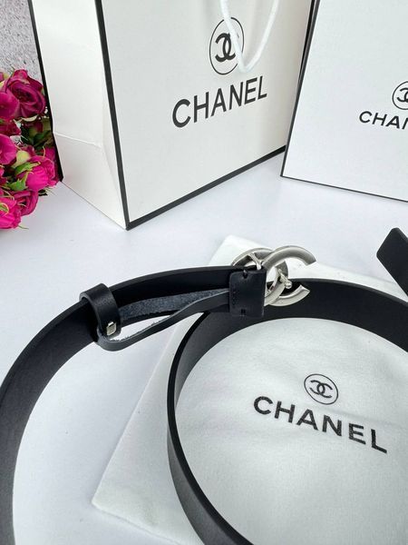 Модель в стилі Chanel Black Silver R0009 фото
