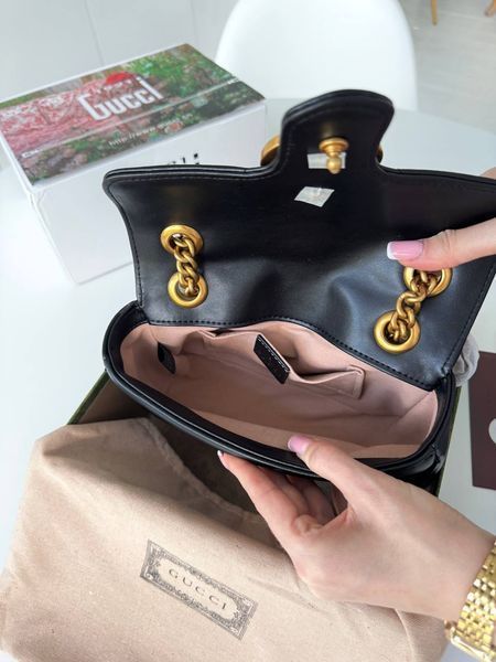 Модель в стилі Gucci Marmont Medium Black P11034 фото