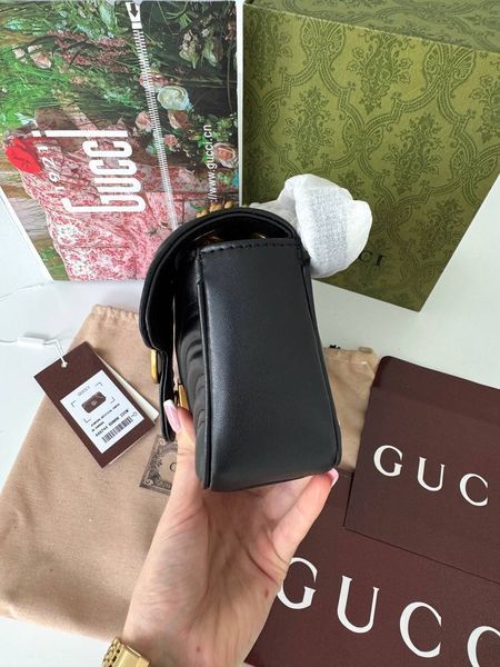 Модель в стилі Gucci Marmont Medium Black P11034 фото
