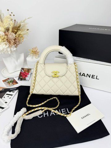 Модель в стилі Chanel Milk Gold P10116 фото