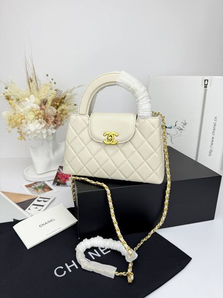 Модель в стилі Chanel Milk Gold P10116 фото