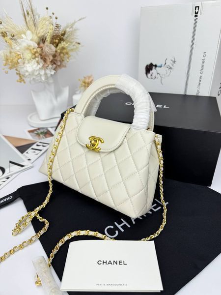 Модель в стилі Chanel Milk Gold P10116 фото