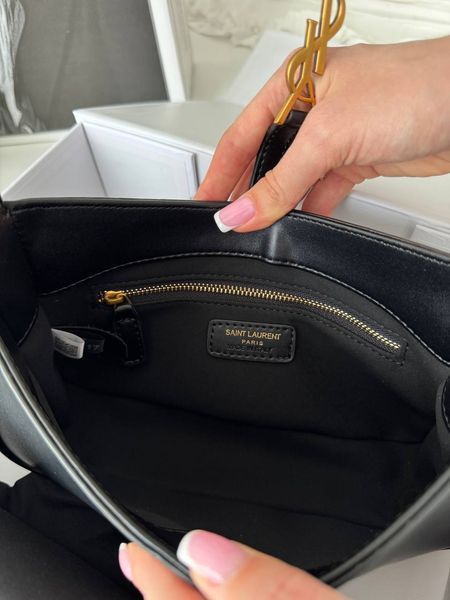 Сумка в стилі Yves Saint Laurent Hobo Le 5 A 7 Black/Gold P5007 фото