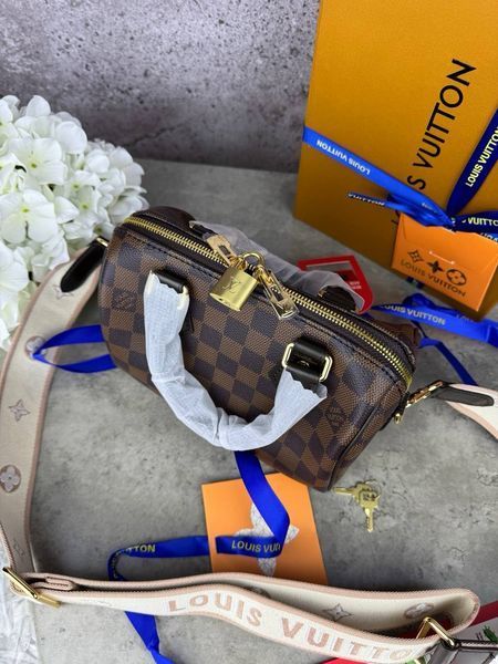 Модель в стилі Louis Vuitton Speedy Bandouliere  20см P1025 фото