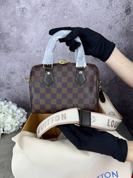 Модель в стилі Louis Vuitton Speedy Bandouliere  20см P1025 фото