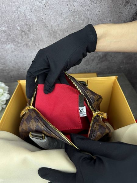 Модель в стилі Louis Vuitton Speedy Bandouliere  20см P1025 фото