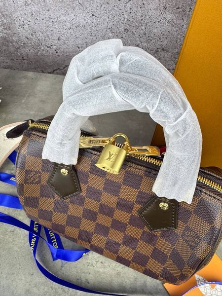Модель в стилі Louis Vuitton Speedy Bandouliere  20см P1025 фото