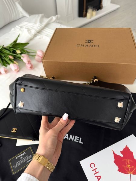 Модель в стилі Chanel Black Gold P10170 фото
