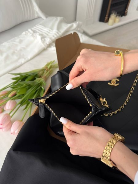 Модель в стилі Chanel Black Gold P10170 фото