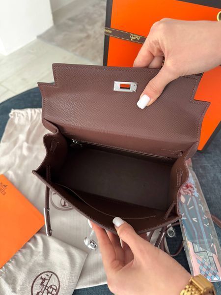 Модель в стилі  Hermes Kelly 25 Chocolate Silver  P16049 фото