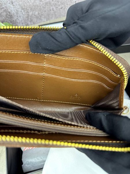 Модель в стилі Gucci W0035 фото