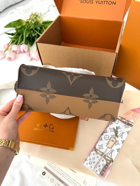 Сумка в стилі Louis Vuitton Onthego PM Brown 25 см P1030 фото