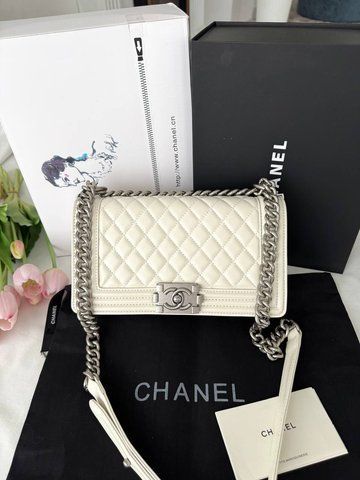 Модель в стилі Chanel Boy Beige Silver P10168 фото
