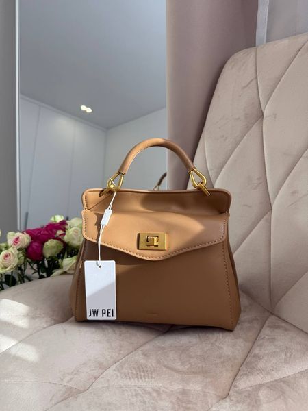 Модель в стилі Jw Pei Beige 22 см 108-2 фото