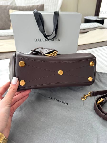 Модель в стилі Balenciaga bel air Chocolate Gold 24см P18030 фото