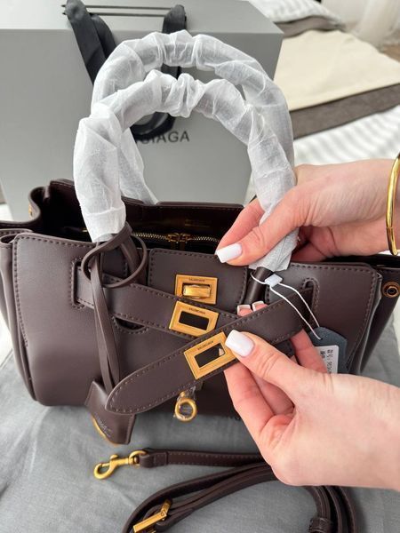 Модель в стилі Balenciaga bel air Chocolate Gold 24см P18030 фото