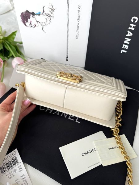 Модель в стилі Chanel Boy Beige Gold P10162 фото