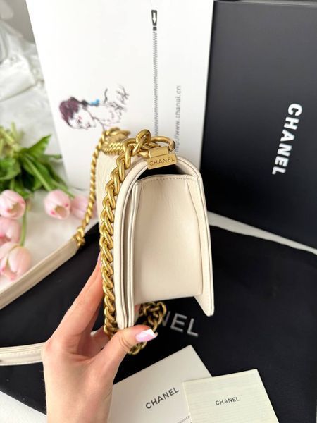 Модель в стилі Chanel Boy Beige Gold P10162 фото