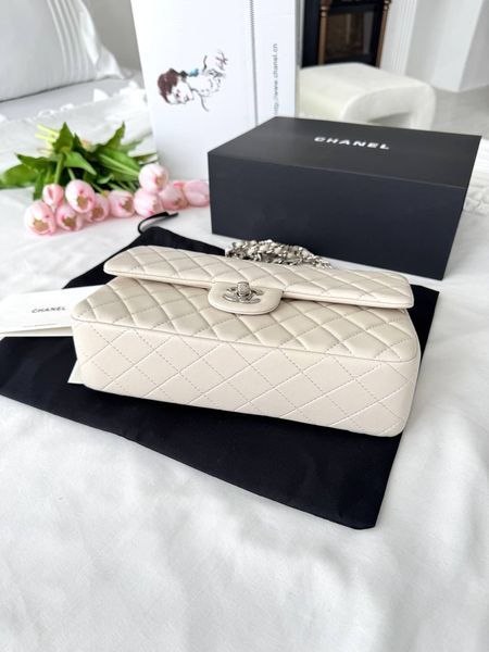 Модель в стилі Chanel Beige Silver P10138 фото