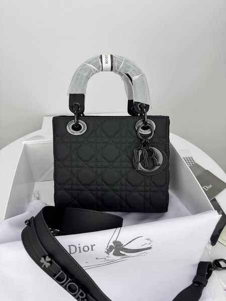 Сумка в стилі  Dior Lady Total Black 20 см 	P6033 фото