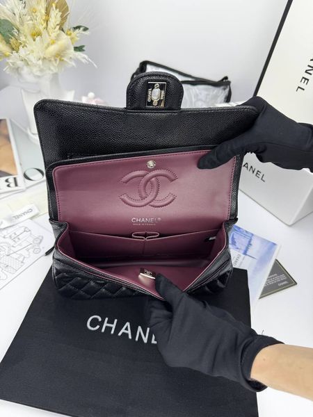 Модель в стилі Chanel Black Silver Texture (з косметичкою) 23см P10094 фото