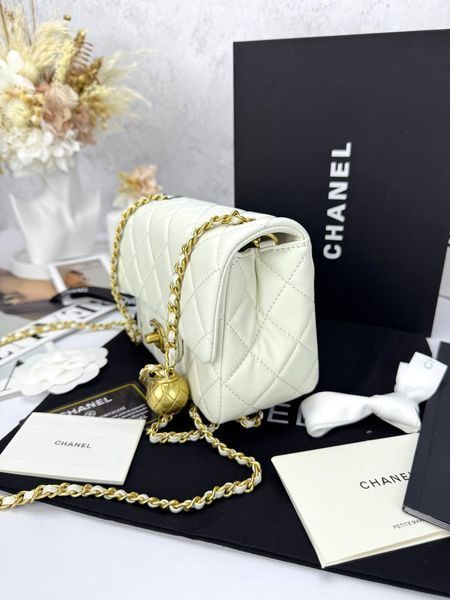 Модель в стилі Chanel Milk Gold P10100 фото
