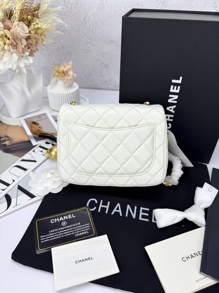 Модель в стилі Chanel Milk Gold P10100 фото