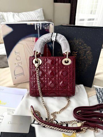 Модель в стилі  Dior Lady Burgundy Gold 17 р6074 фото